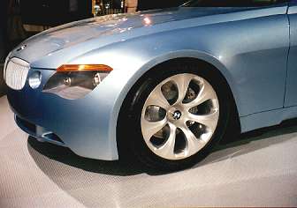 BMW_Z9_08[1].jpg (11705 bytes)