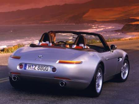 bmwz8_bea[1].jpg (16319 bytes)